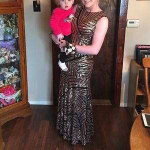 💛💛25% OFF PROM DRESS -Black and Gold-💛💛